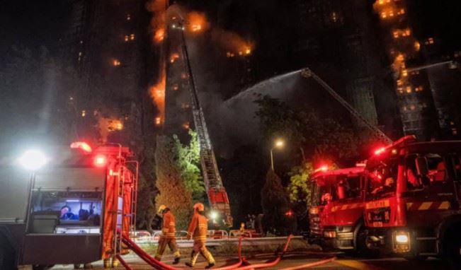 台灣新聞通訊社-香港大火罹難者升至151人…「遺體燒成灰難辨認」恐難找回所有失聯者