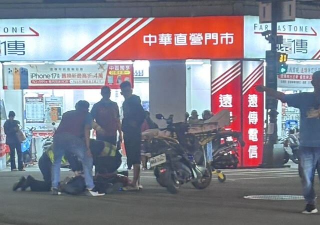 台灣新聞通訊社-服務22年資深義警「執勤突猝死」相驗死因曝光　兒子心碎：您就是英雄