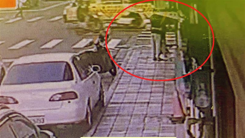 台灣新聞通訊社-槍擊倒數8hrs！楊云豪新竹街頭「擁吻訣別」愛妻…隔日狙殺成功亡命天涯