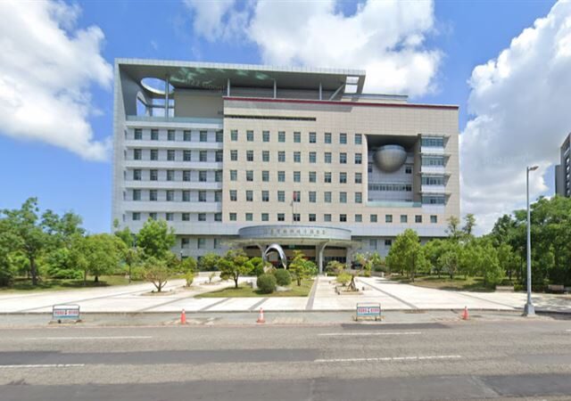 台灣新聞通訊社-光電場「上億工程款」回流！繳回1.2億不法所得　三地總裁鍾嘉村今起訴