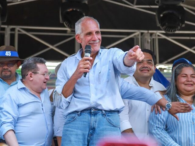 台灣新聞通訊社-宏都拉斯大選初步結果！路透社：親台派候選人「暫時領先」