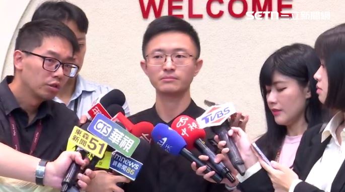 台灣新聞通訊社-喊男女都該當兵　侯漢廷遭抓包「服12天補充兵」他轟：你沒資格要求別人