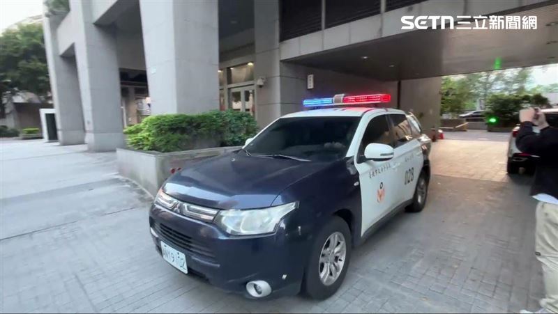 台灣新聞通訊社-警報請檢察官指揮！夜店大亨夏天倫遭伏擊　嫌犯移送北檢複訊