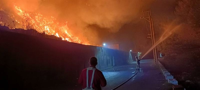 台灣新聞通訊社-台南連環火警!城西二期掩埋場再陷火海 黃偉哲親赴現場