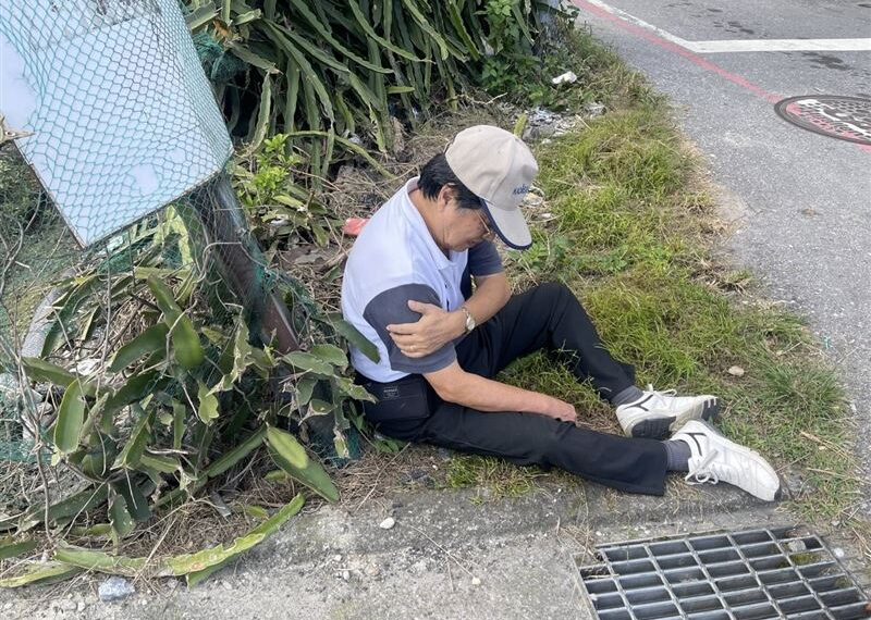 台灣新聞通訊社-想找人慶祝反年改通過!李來希騎車自摔送醫:日子難過了