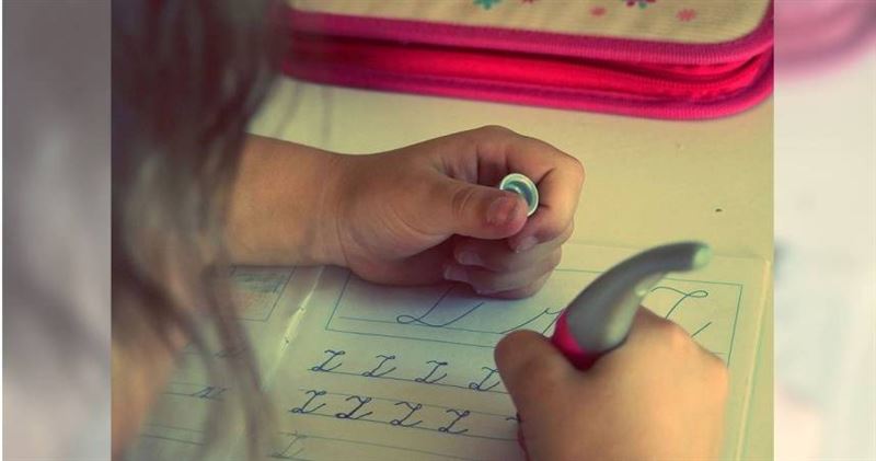 台灣新聞通訊社-到點即停！陸中學推「作業熔斷機制」 保障學生基本睡眠需求