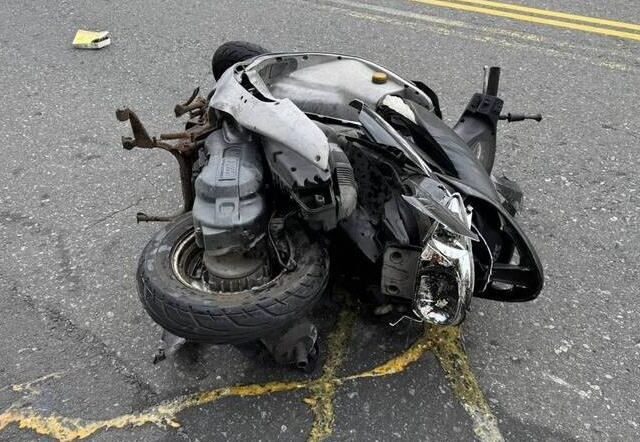 台灣新聞通訊社-澎湖2天2起重大車禍！19歲男駕駛BMW追撞　80歲女騎士噴飛爆頭亡