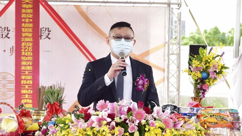 台灣新聞通訊社-寶佳中工大戰落幕?「神秘共同友人」促和談 華建董座鄭斯聰任中工董事