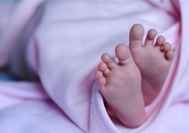 台灣新聞通訊社-弱勢悲歌？居無定所帶5個月大男嬰失蹤！警追下落…生父母帶路找出遺體