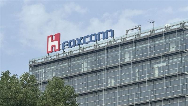 台灣新聞通訊社-快訊/郭董長女出清鴻海 套現11億