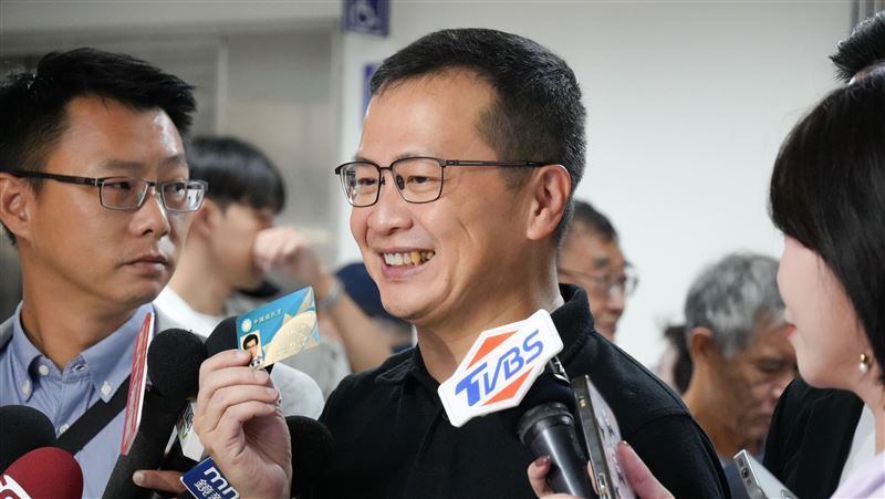 台灣新聞通訊社-行政院將提財劃法覆議!藍竟嗆卓榮泰「賴皮覆議院長」:只能否決