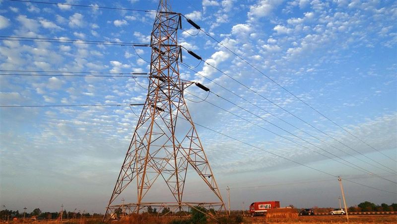 台灣新聞通訊社-AI耗電點燃能源投資熱　它受益人季增65%創新高