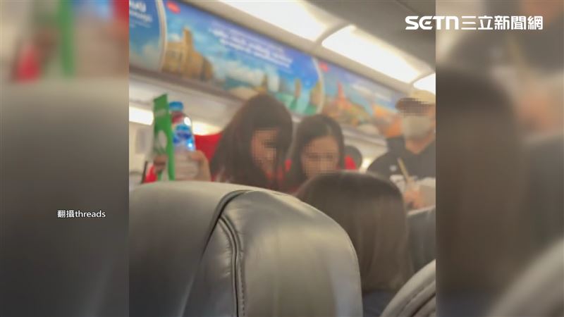 台灣新聞通訊社-搭機突遇「行動電源爆炸」失火冒煙、尖叫聲響機艙!她嚇傻:離死亡好近