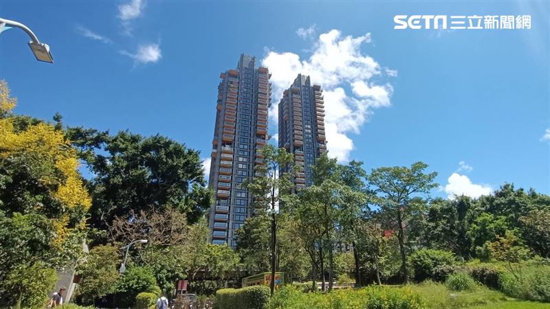 台灣新聞通訊社-不是旋轉豪宅！江蕙社區「信義聯勤」1坪266萬　暫居今年第一豪宅王