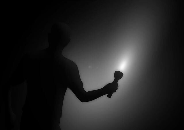 台灣新聞通訊社-日本青森縣外海7.6地震　4人受傷傳出2700戶停電