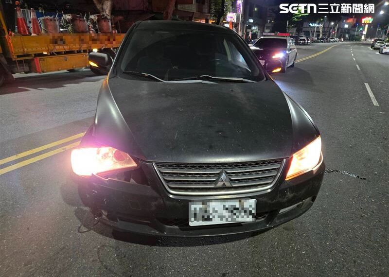 台灣新聞通訊社-高雄三民區追撞車禍⋯警一查驚見：自己人酒駕！40歲張員鐵飯碗丟了