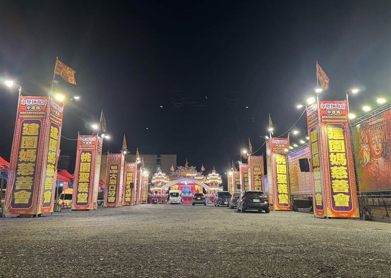 台灣新聞通訊社-佔地2萬坪!北台灣「最大夜市」本週熄燈原因曝 網嘆:遊樂設施已在拆