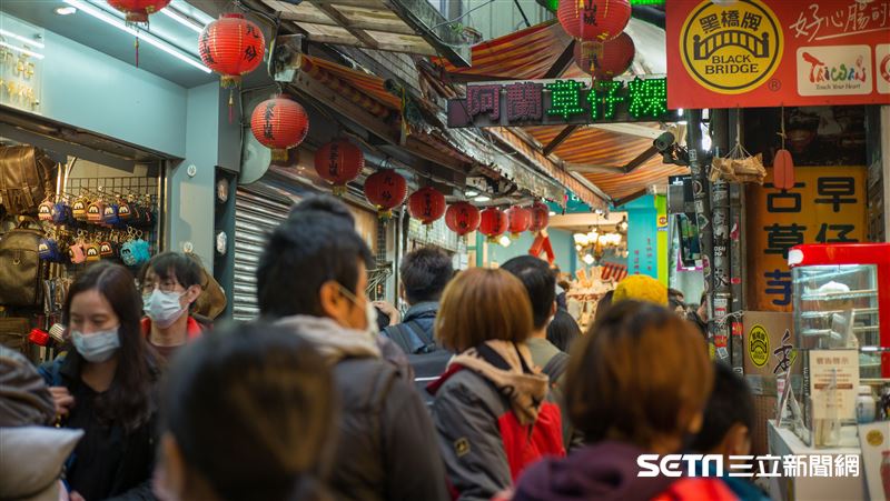 台灣新聞通訊社-常下雨又太擠!他嫌「九份是最雷景點」 一堆人曝2特點:在台灣算A+