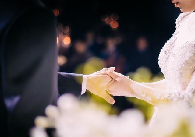 台灣新聞通訊社-新郎「美幹拎」婚禮喊卡⋯新娘氣炸了上網公審灌酒主管！結果反被將一軍