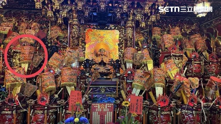 台灣新聞通訊社-鹿港天后宮最貴光明燈!女富商「豪砸500萬」…連10年包下斗首原因曝