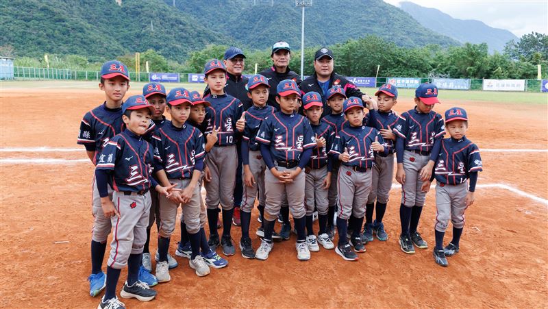 台灣新聞通訊社-關懷盃／三星國小6座冠軍並列最多！全都在花蓮拿下　臺東體中首度封王