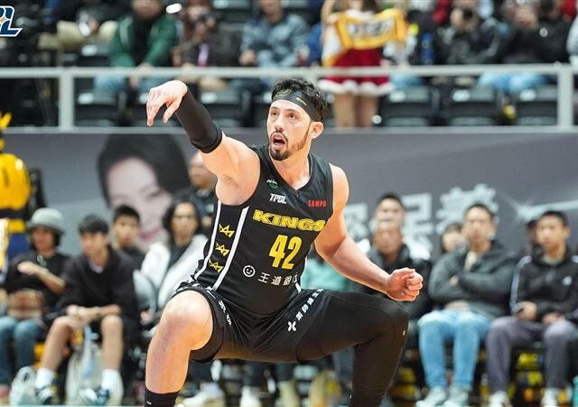 台灣新聞通訊社-TPBL／來不及出手！新北國王錯失絕殺機會　洪志善：球員應該「喊暫停」