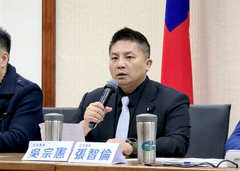 台灣新聞通訊社-吳宗憲問你爸器官還健在嗎?沈伯洋回擊怒嗆:惡毒嘲諷、低俗言論!