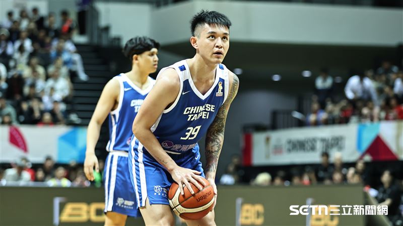 台灣新聞通訊社-世界盃男籃／弄錯罰球者？台灣罰進關鍵2分卻沒了　圖齊不滿要裁判扛責