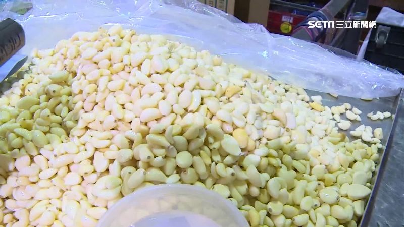 台灣新聞通訊社-大火炒蒜頭錯了！廚師曝專業做法「鎖住營養又不苦」