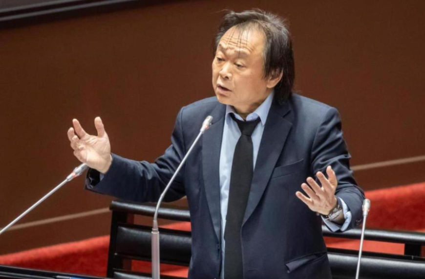 台灣新聞通訊社-自稱最後登陸台灣人遭中批「沒出息」 王世堅：我連美國都不去