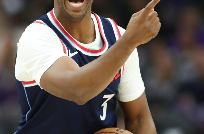 台灣新聞通訊社-NBA/保羅曾怒噴快艇隊友後道歉 洛時:恐不會與其他隊簽約