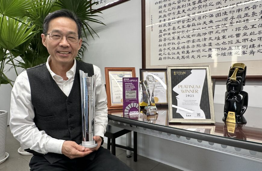 台灣新聞通訊社-影/台中購物節連獲國內外7大獎 經發局長張峯源歸功這3項能力