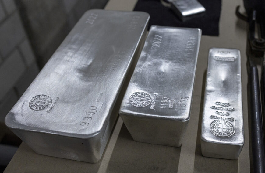 台灣新聞通訊社-白銀、銅價再創新高 地緣緊張令原油上漲 黃金微跌