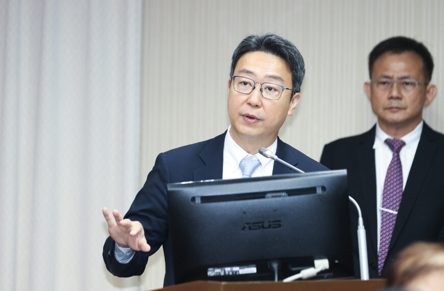 台灣新聞通訊社-淡江大橋通車前先辦「地方鄉親體驗」活動?交長允諾滿足需求