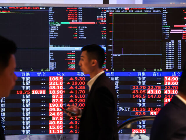 台灣新聞通訊社-00915年終除息0.35元出爐！全年殖利率5.5％…PTT討論兩極