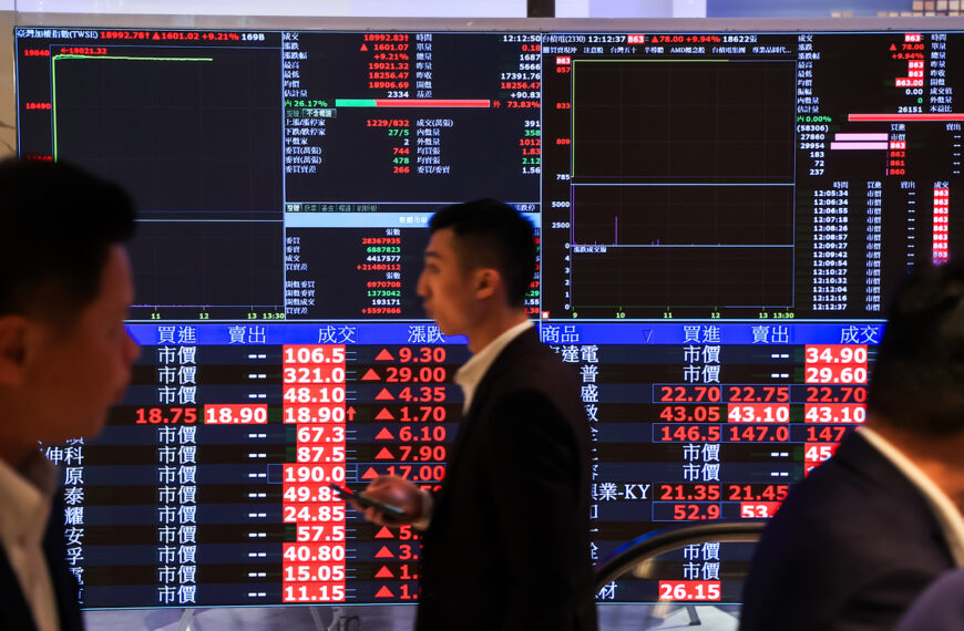 台灣新聞通訊社-00915年終除息0.35元出爐！全年殖利率5.5％…PTT討論兩極