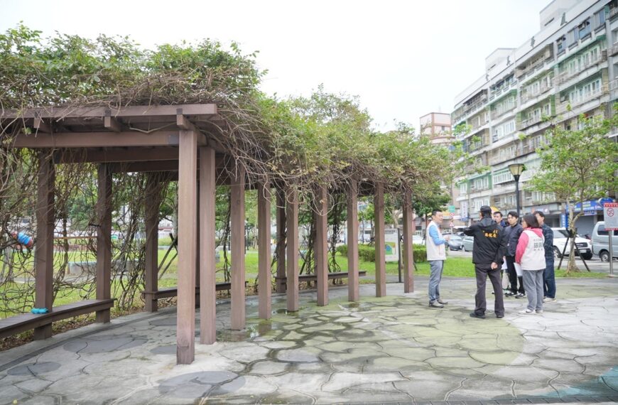 台灣新聞通訊社-金山區杜鵑公園遮蔭設施不足 議員會勘爭取改善