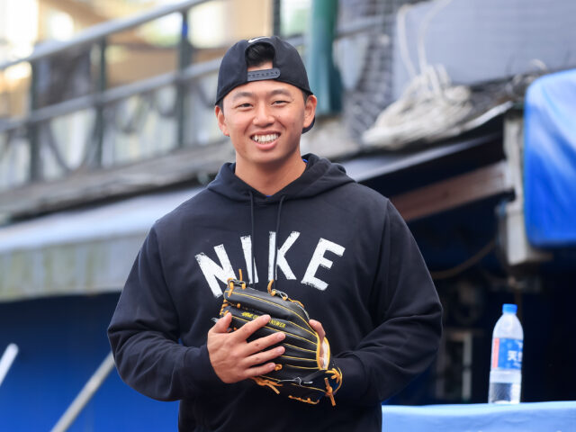 台灣新聞通訊社-MLB／鄭宗哲挑戰一日北高直喊累 玩匹克球沒被認出來