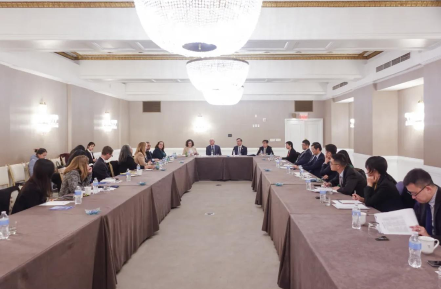 台灣新聞通訊社-大陸貿促會率團訪美 與美半導體行業協會交流半導體領域合作