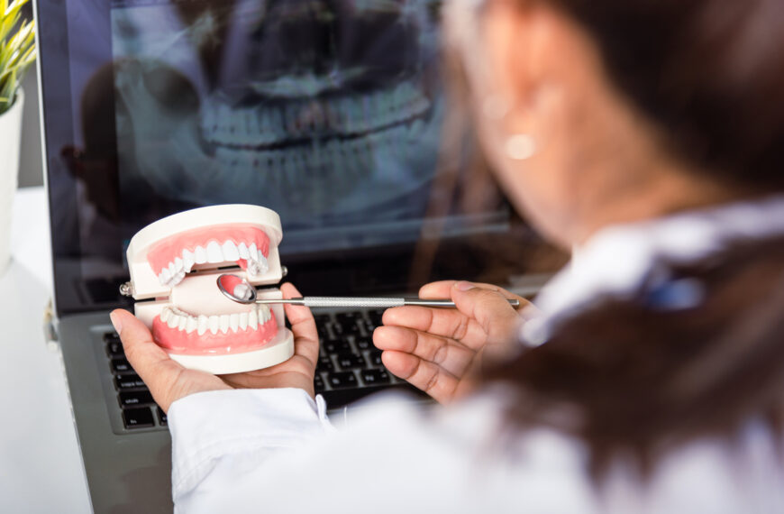 台灣新聞通訊社-罕見植牙X光片「嘴裡一台賓士」 牙醫示警1問題:後續處置棘手