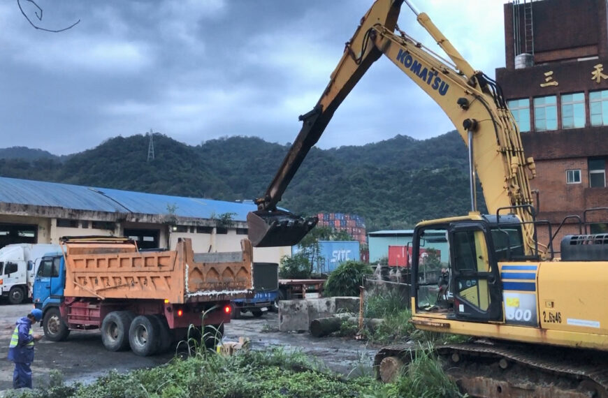 台灣新聞通訊社-基隆源遠路大排清淤將完成 市府盼早日恢復供水