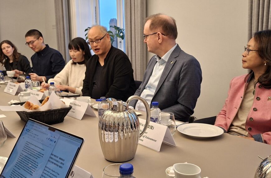 台灣新聞通訊社-李明哲丹麥分享自身經驗 籲勿成為中國跨境鎮壓幫兇