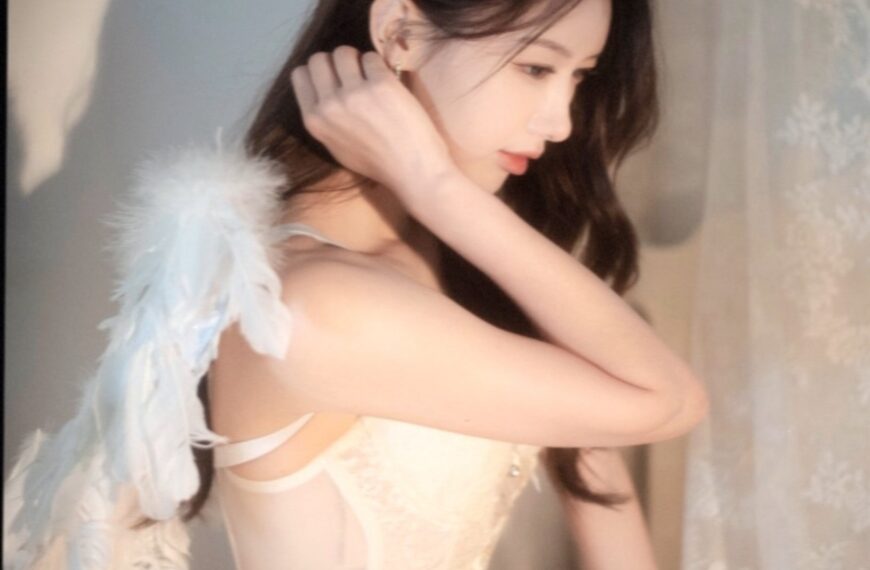 台灣新聞通訊社-中職／李雅英穿著性感白色薄莎露出肌膚 網：世上真的有天使