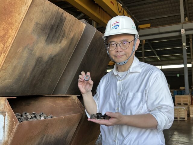 台灣新聞通訊社-高雄市長初選在即 賴瑞隆8歲小孩被控毆打同學 賴：配合學校調查