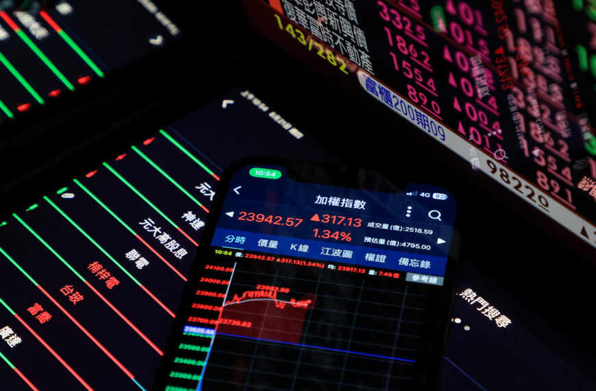 台灣新聞通訊社-郭台銘長女「一股不留」出清鴻海5180張 市場炸鍋:訊號來了?