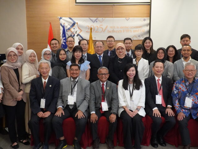 台灣新聞通訊社-新任理事長林憶君推「藥事外交」 藥師全聯會與印尼藥師會姐妹會續約