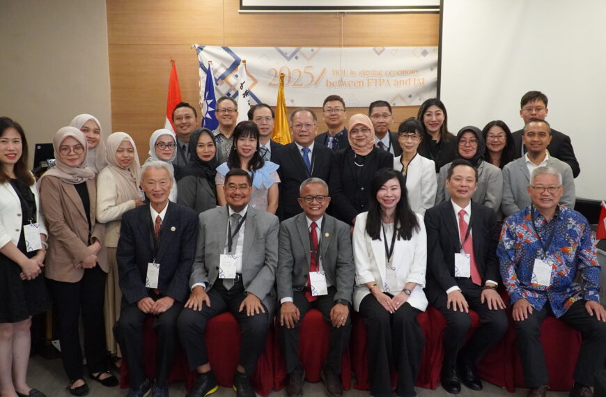 台灣新聞通訊社-新任理事長林憶君推「藥事外交」 藥師全聯會與印尼藥師會姐妹會續約