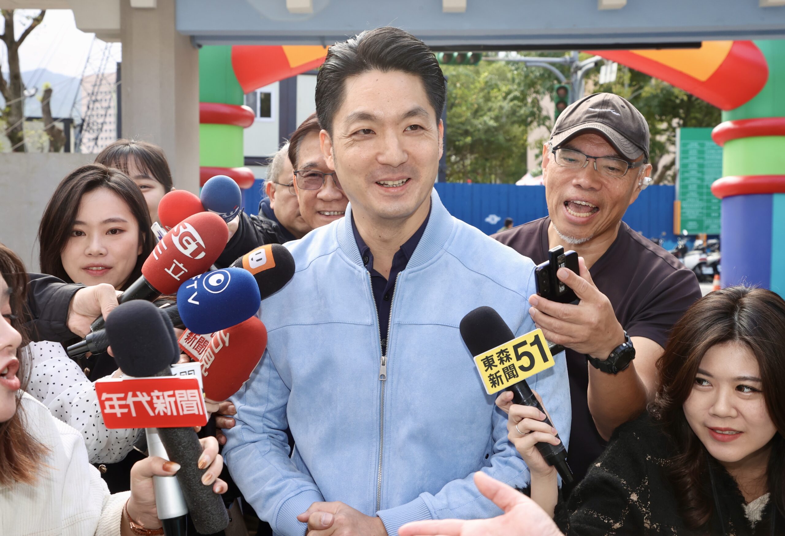 台灣新聞通訊社-鬆口了？向李四川分享說服家人參選經驗 蔣萬安說要問這人