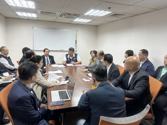 台灣新聞通訊社-陳雪生促馬祖夜間後送改善 空勤農曆年前完成夜航訓練