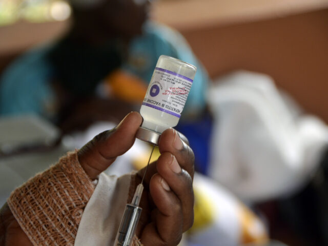 台灣新聞通訊社-美國放寬新生兒B肝疫苗政策台灣不跟進 專家：台灣美國流行病學不同